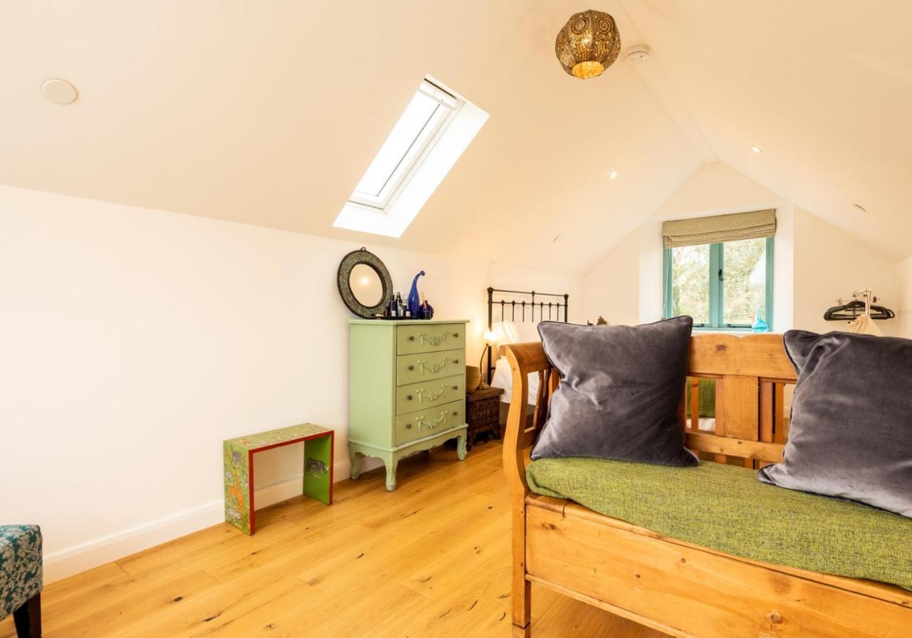 Penrhiw - A Country Cottage With Mountain Views Newport  Exteriör bild
